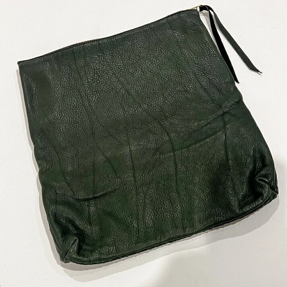 Alex And Ani Gabriel‎ Fold Over Clutch In Hunter Green (olive)